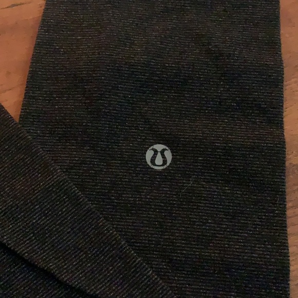 Lululemon leggings - Picture 2 of 4